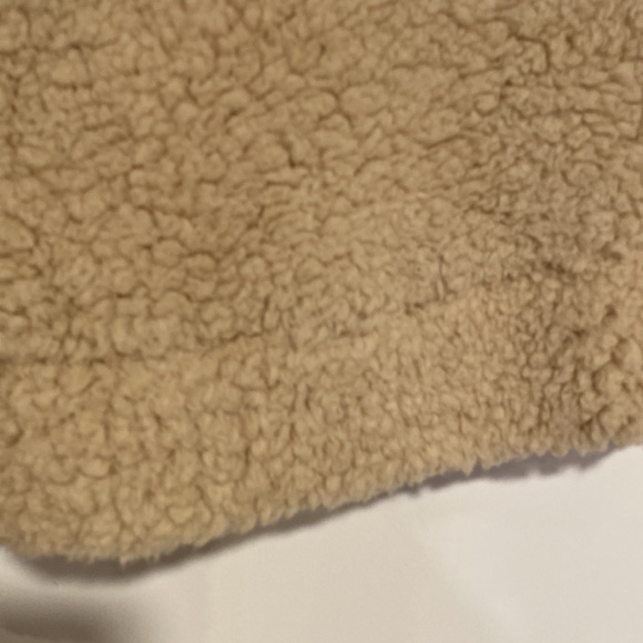 Fuzzy Christmas sweater size medium - Picture 6 of 6